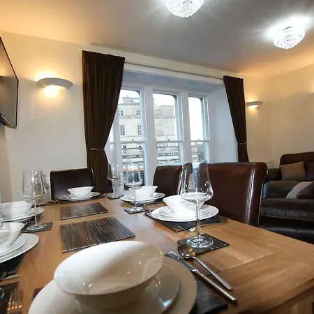 4 Bedroom Maisonette In Clifton 公寓 布里斯托