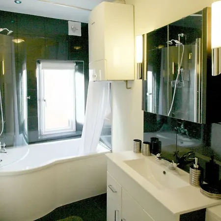 4 Bedroom Maisonette In Clifton 公寓 *